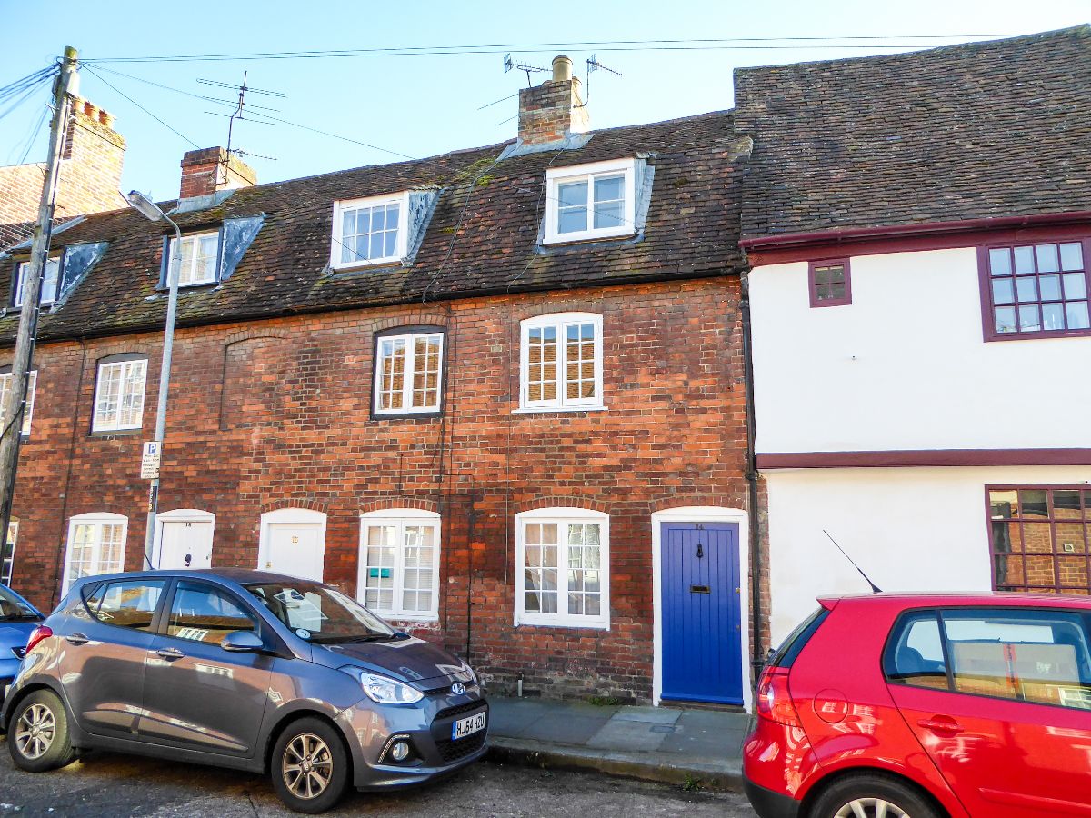 2 bed terraced house to rent in Trinity Street, Salisbury  - Property Image 1