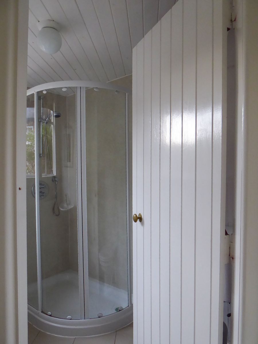 2 bed terraced house to rent in Trinity Street, Salisbury 5