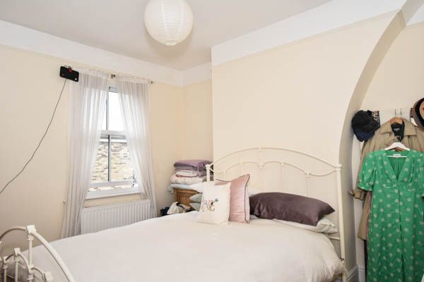 2 bed terraced house to rent in West Street, Salisbury 9