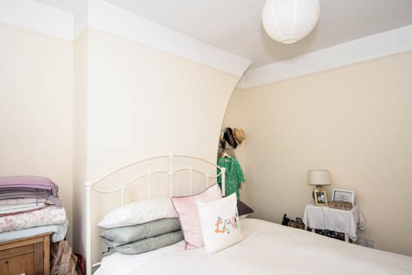 2 bed terraced house to rent in West Street, Salisbury 10