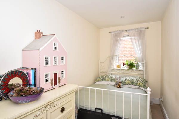 2 bed terraced house to rent in West Street, Salisbury  - Property Image 15