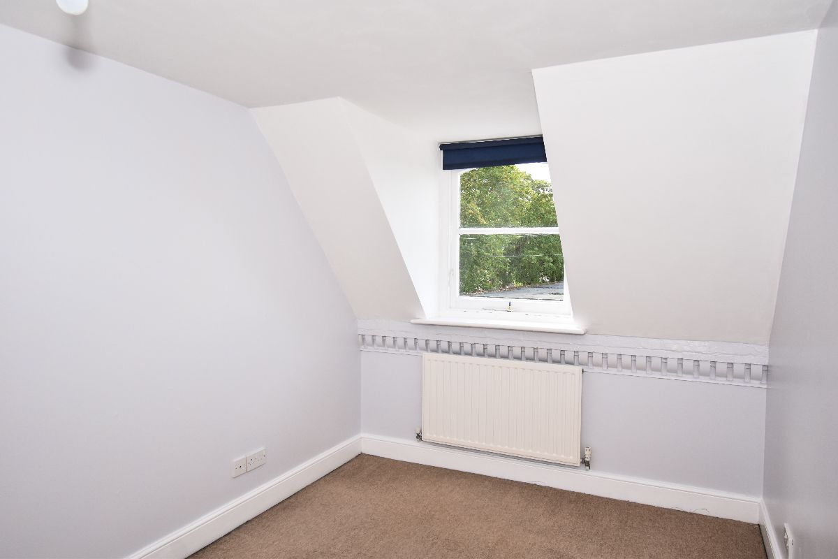 2 bed character property to rent in Wyndham Park, Salisbury  - Property Image 7