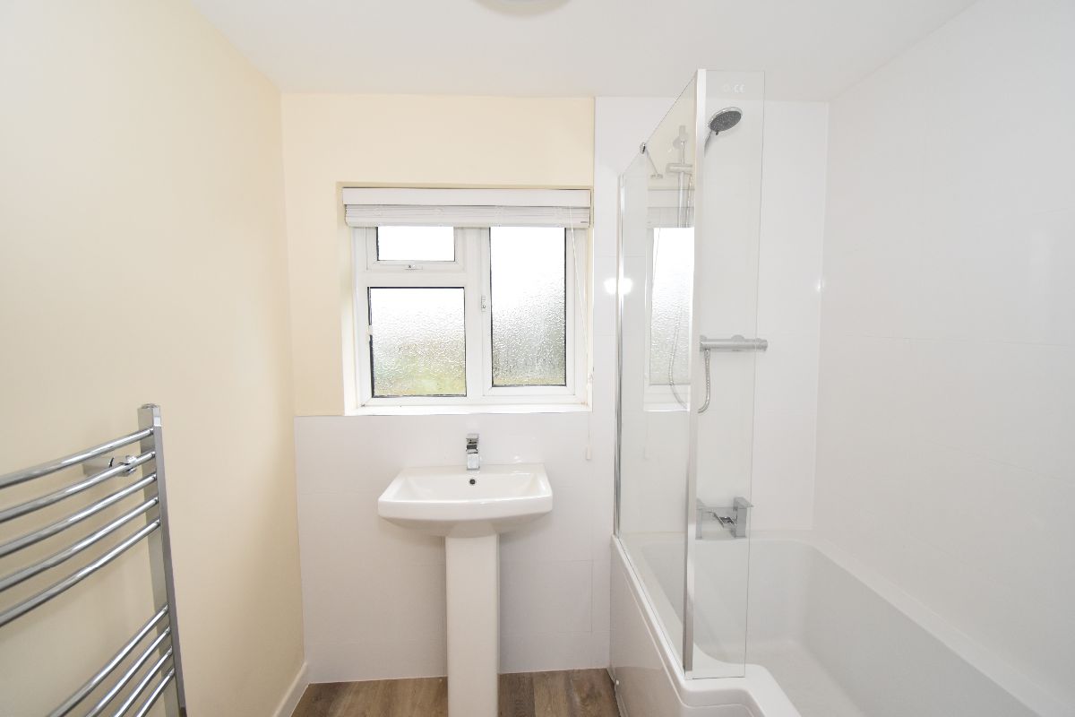 3 bed detached house to rent in Rockbourne, Fordingbridge 8