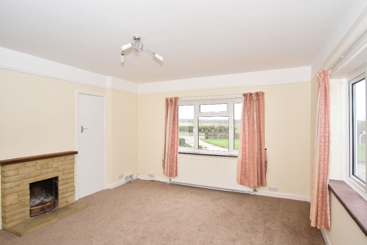 3 bed detached house to rent in Rockbourne, Fordingbridge 4