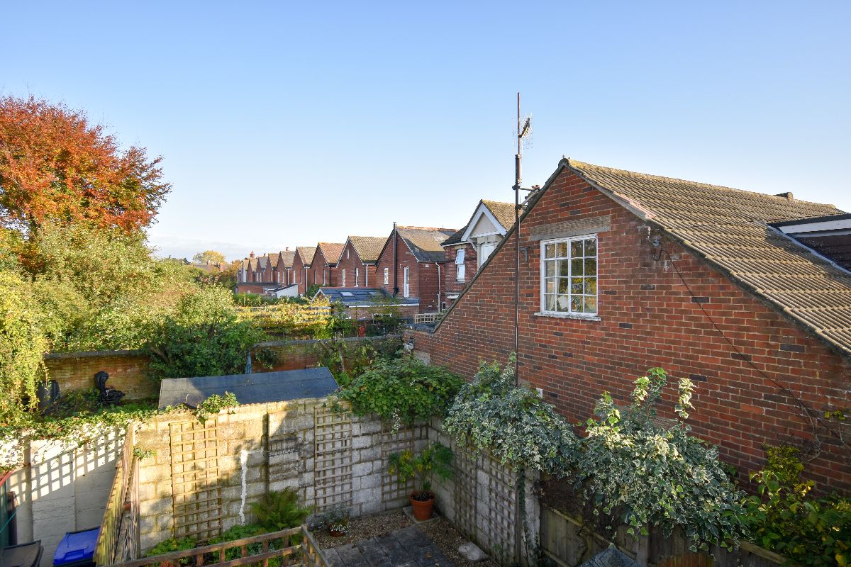 2 bed flat to rent in Belle Vue Road, Salisbury 9