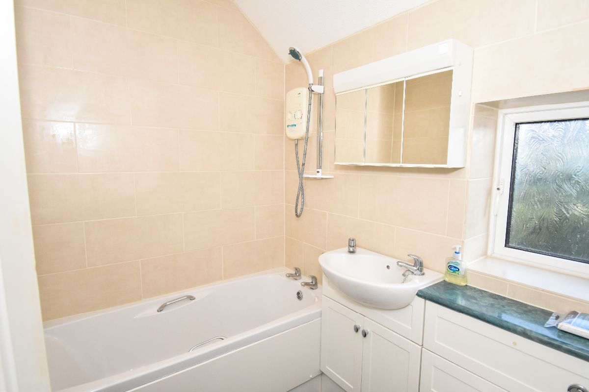 2 bed flat to rent in Belle Vue Road, Salisbury  - Property Image 7