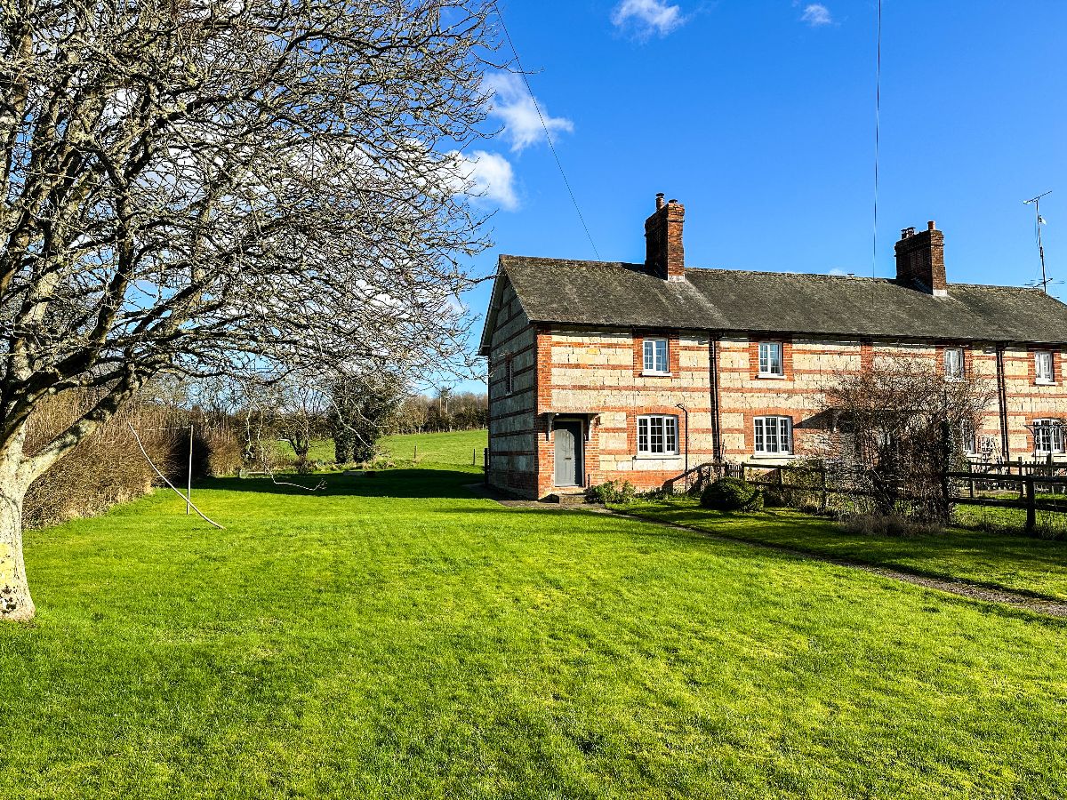 3 bed cottage to rent in Mooray Cottages, Salisbury 16