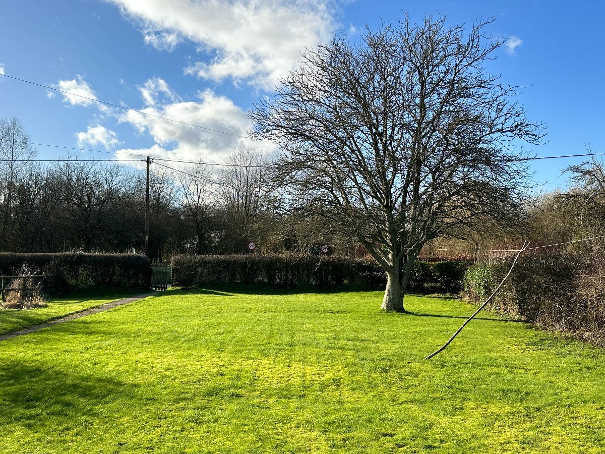 3 bed cottage to rent in Mooray Cottages, Salisbury 1