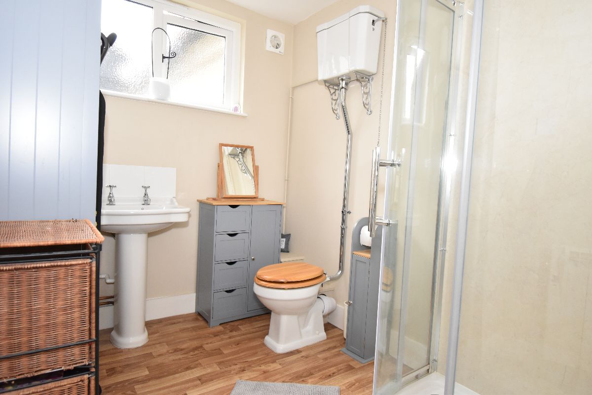 1 bed flat to rent in South Street, Wilton 5