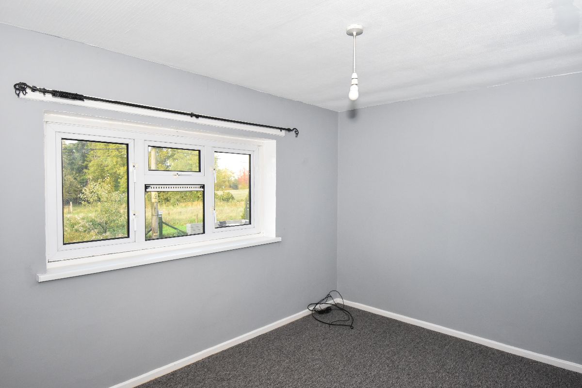 3 bed terraced house to rent in Meadow View, Salisbury 11