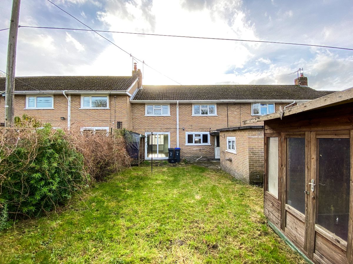 3 bed terraced house to rent in Meadow View, Salisbury  - Property Image 13