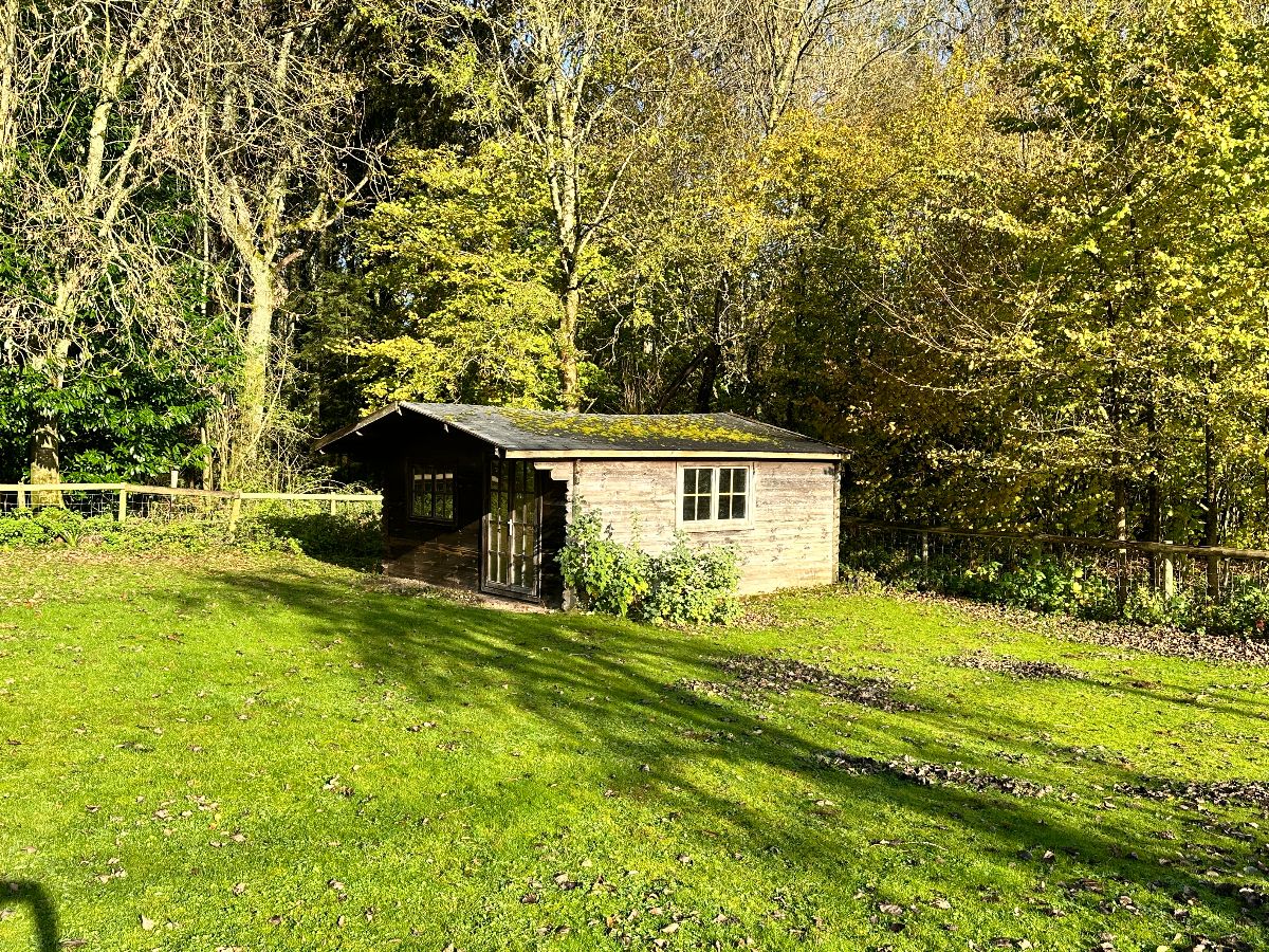 3 bed character property to rent in Clarendon Park, Salisbury 16