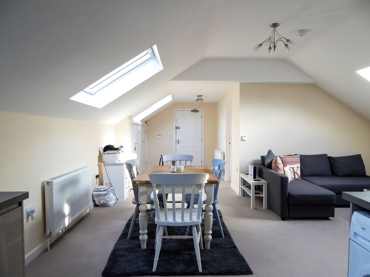 1 bed flat to rent in The Malverns, Salisbury  - Property Image 4