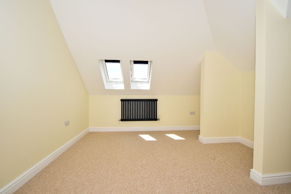 4 bed semi-detached house to rent in Wordsworth Road, Salisbury 12