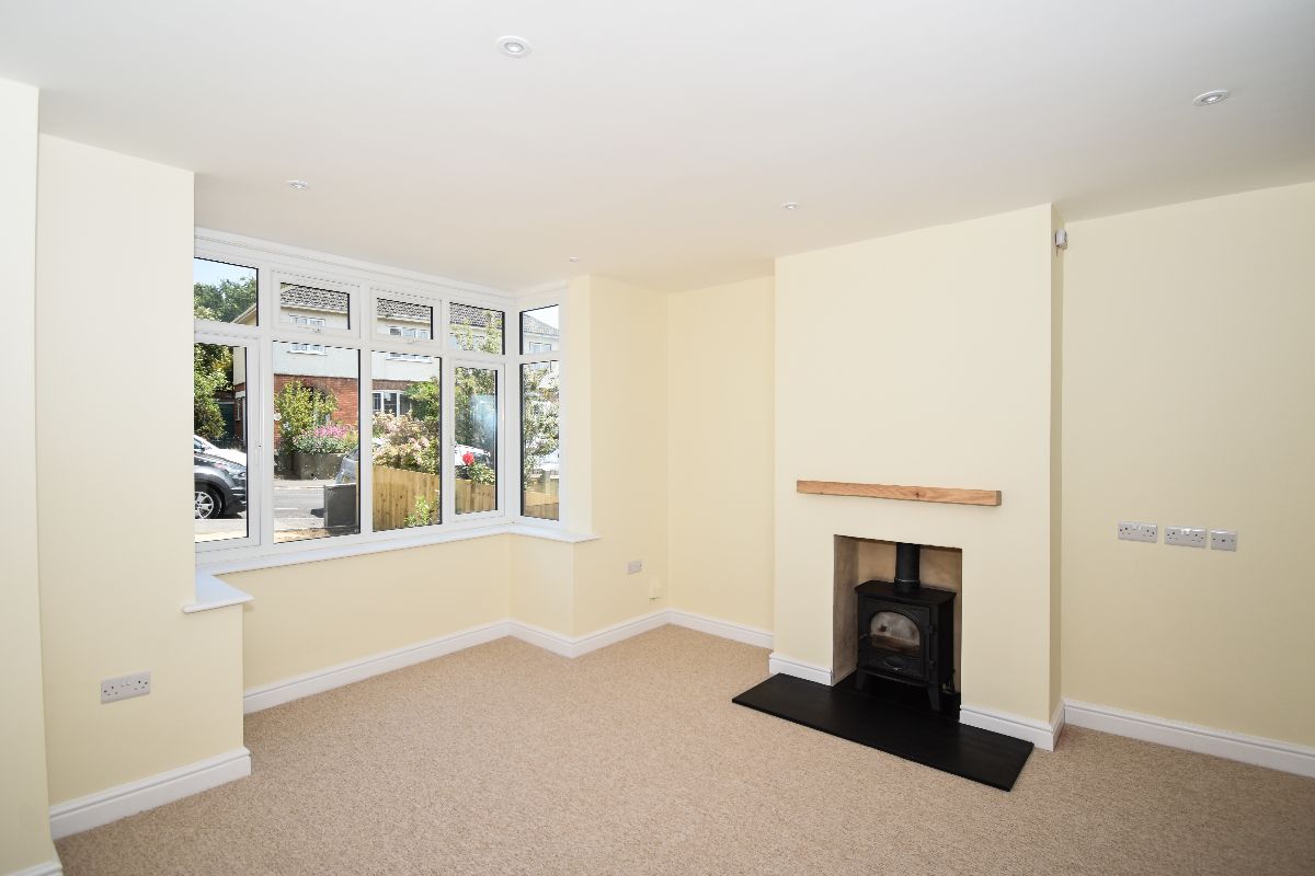 4 bed semi-detached house to rent in Wordsworth Road, Salisbury 3