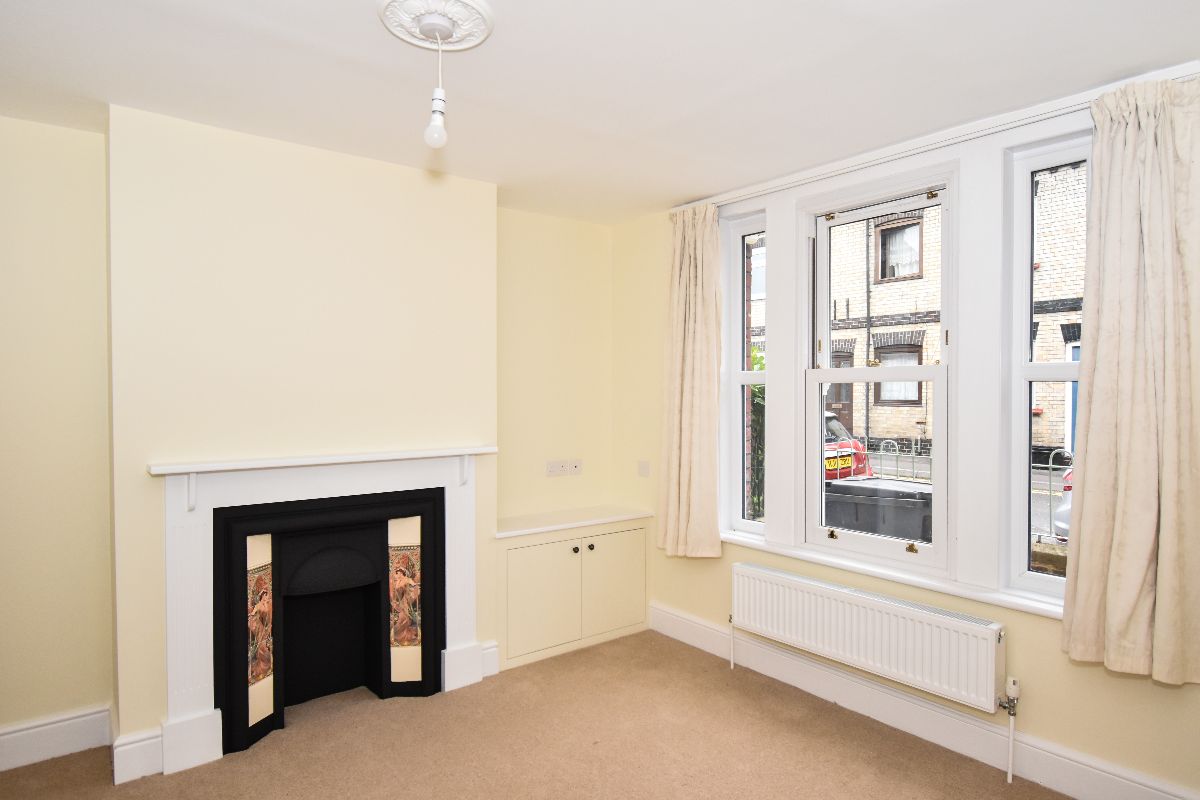 4 bed terraced house to rent in Greencroft Street, Salisbury  - Property Image 3
