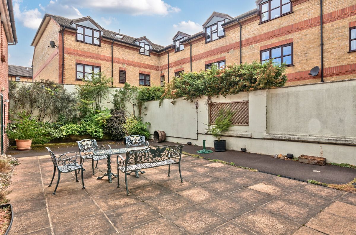 2 bed flat to rent in Fisherton Street, Salisbury 23