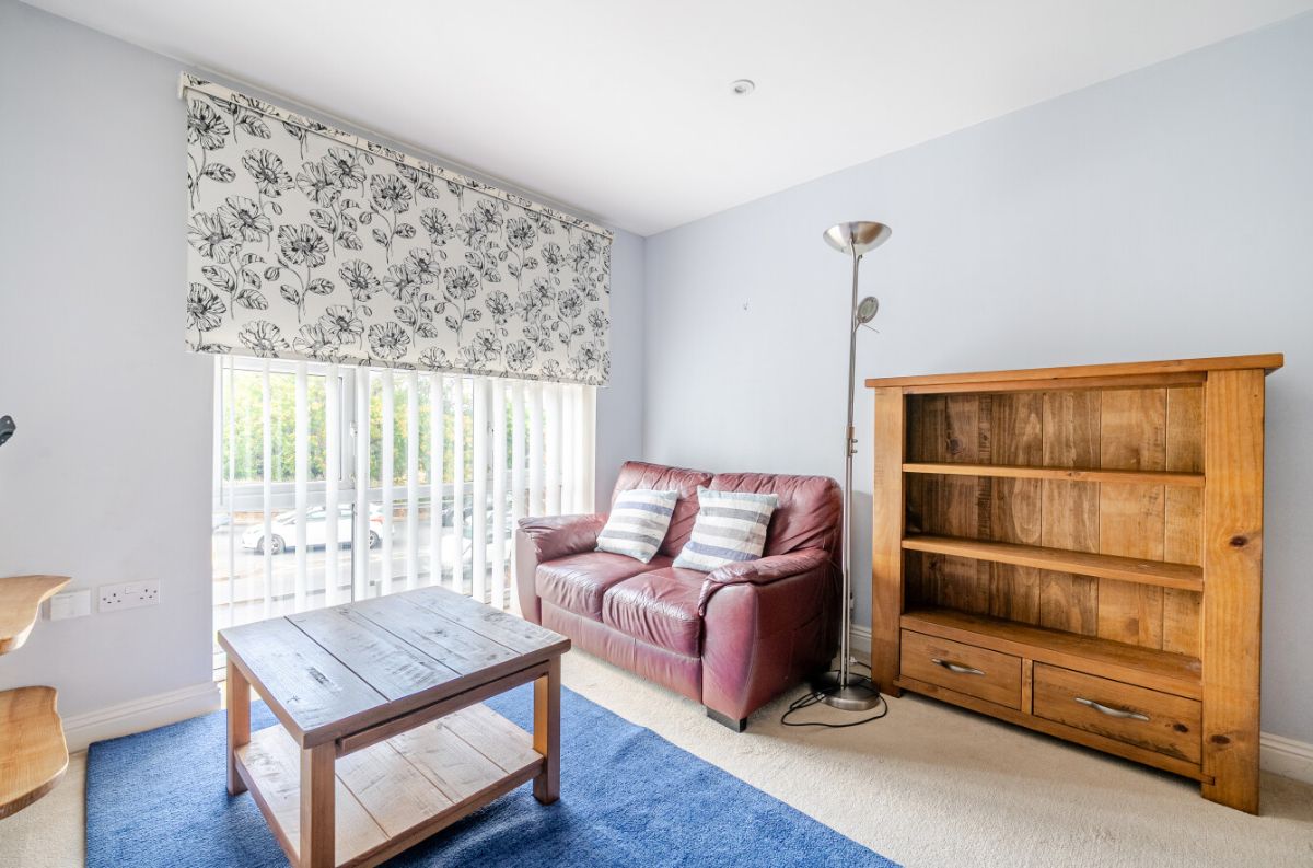 2 bed flat to rent in Fisherton Street, Salisbury 6