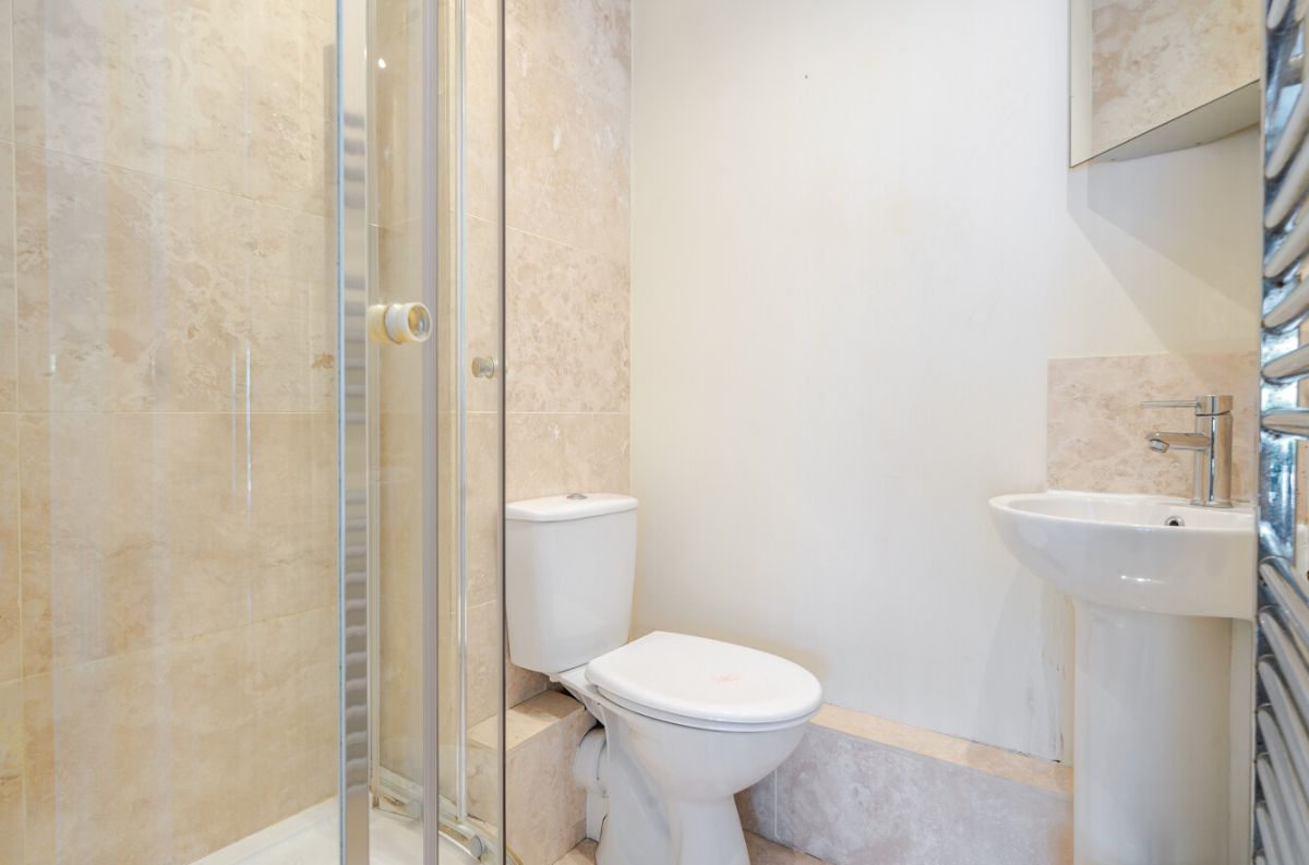 2 bed flat to rent in Fisherton Street, Salisbury 14