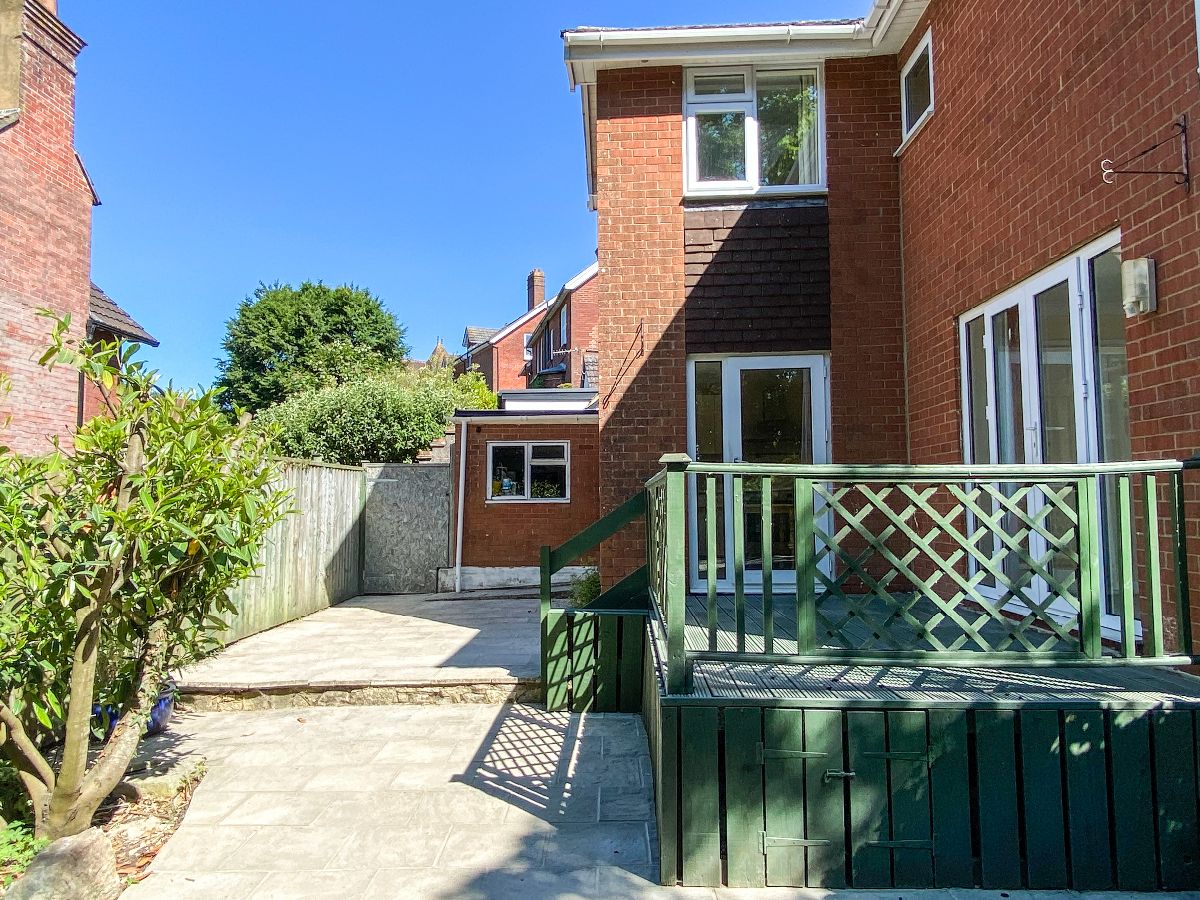 4 bed detached house to rent in Fowlers Road, Salisbury  - Property Image 12