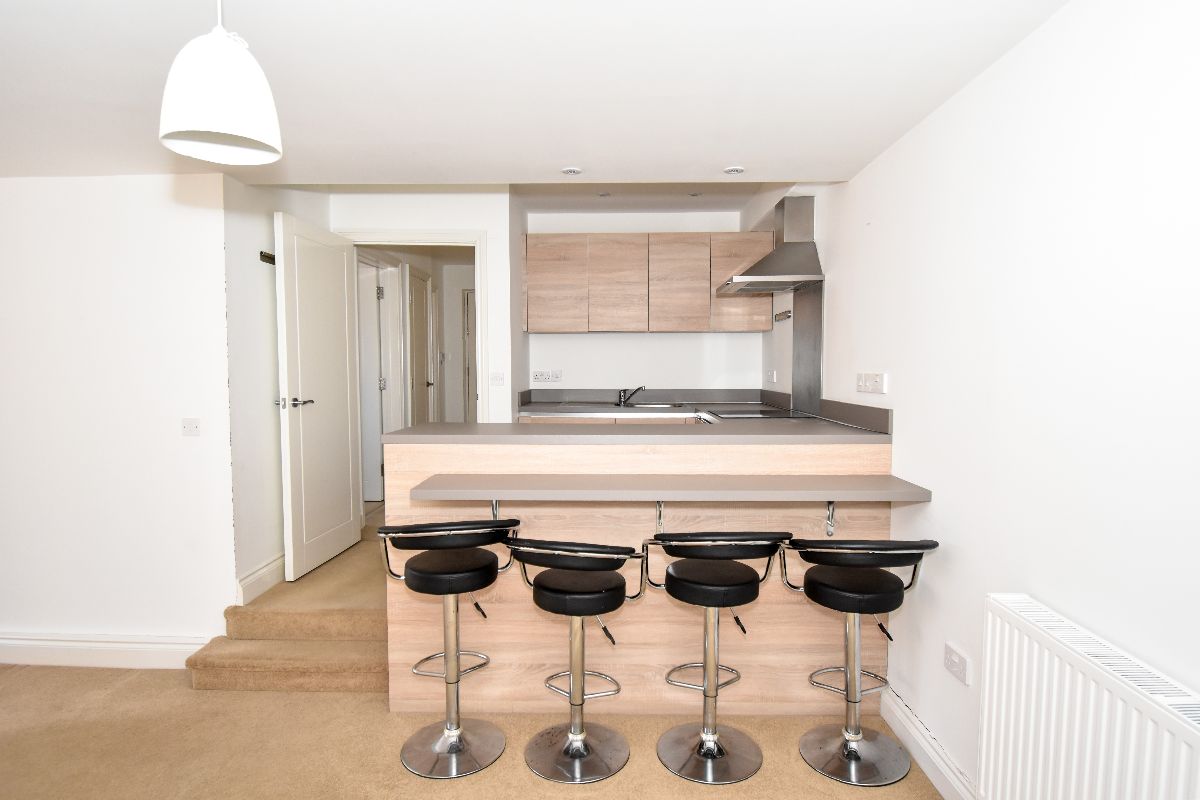 2 bed flat to rent in Scots Lane, Salisbury 4