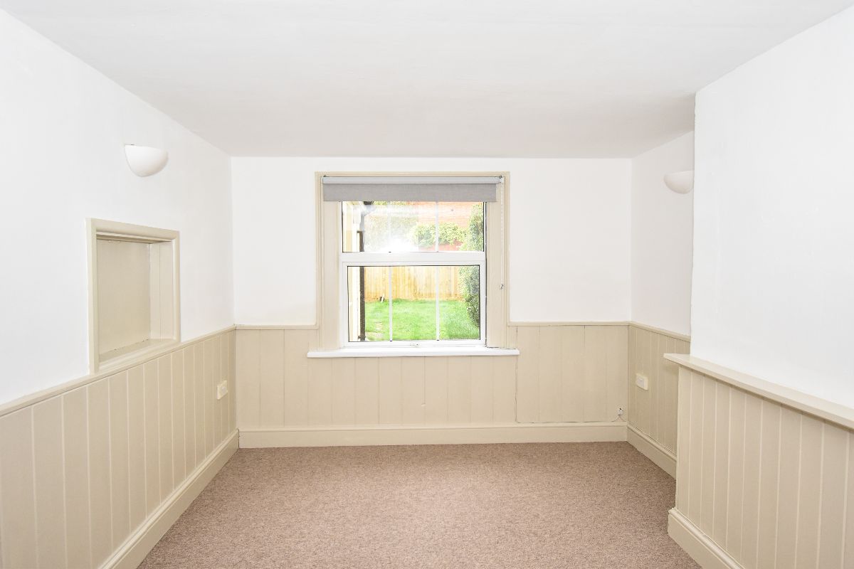 2 bed terraced house to rent in North Street, Salisbury 8