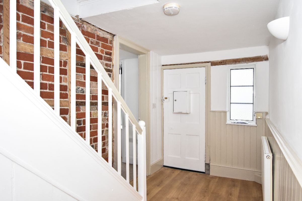 2 bed terraced house to rent in North Street, Salisbury 4