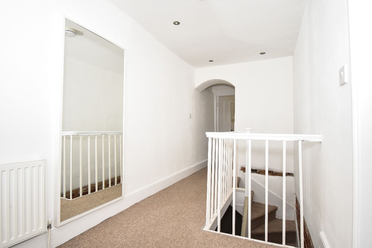 2 bed terraced house to rent in North Street, Salisbury 13