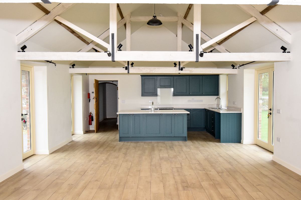 3 bed character property to rent in Back Lane, Bowerchalke, Salisbury 4