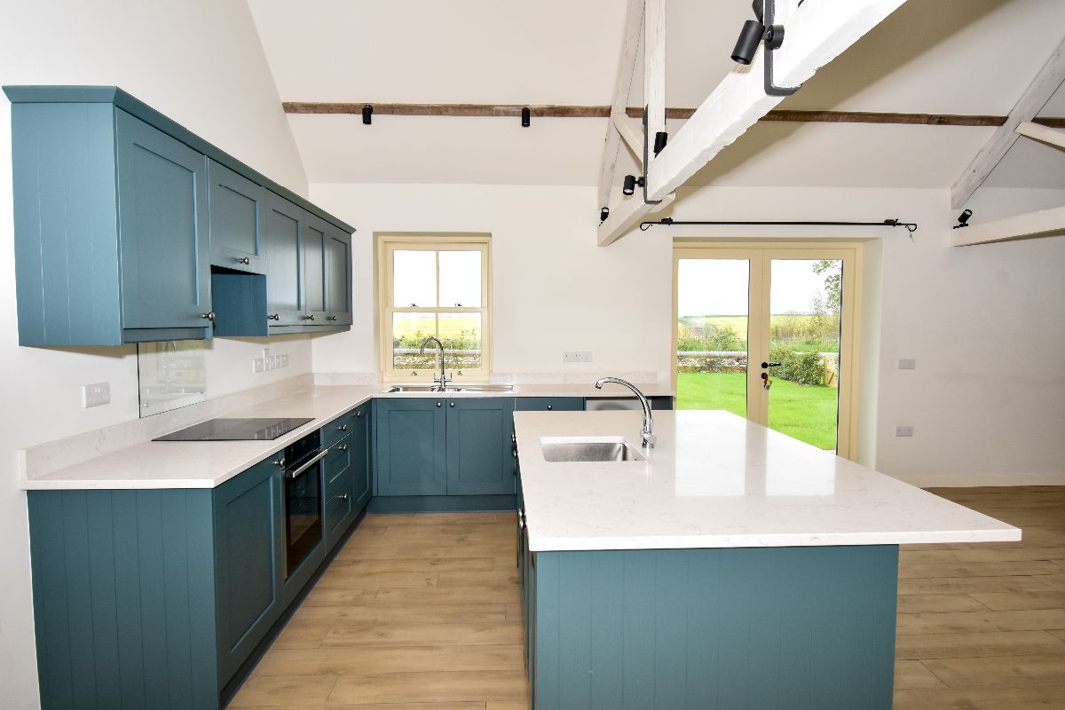 3 bed character property to rent in Back Lane, Bowerchalke, Salisbury 3