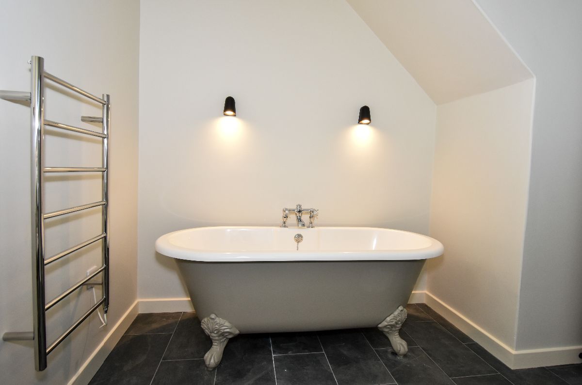 3 bed character property to rent in Back Lane, Bowerchalke, Salisbury 11