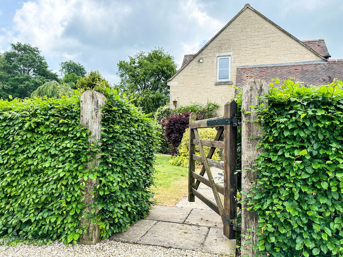 3 bed detached house to rent in Teffont, Salisbury 23