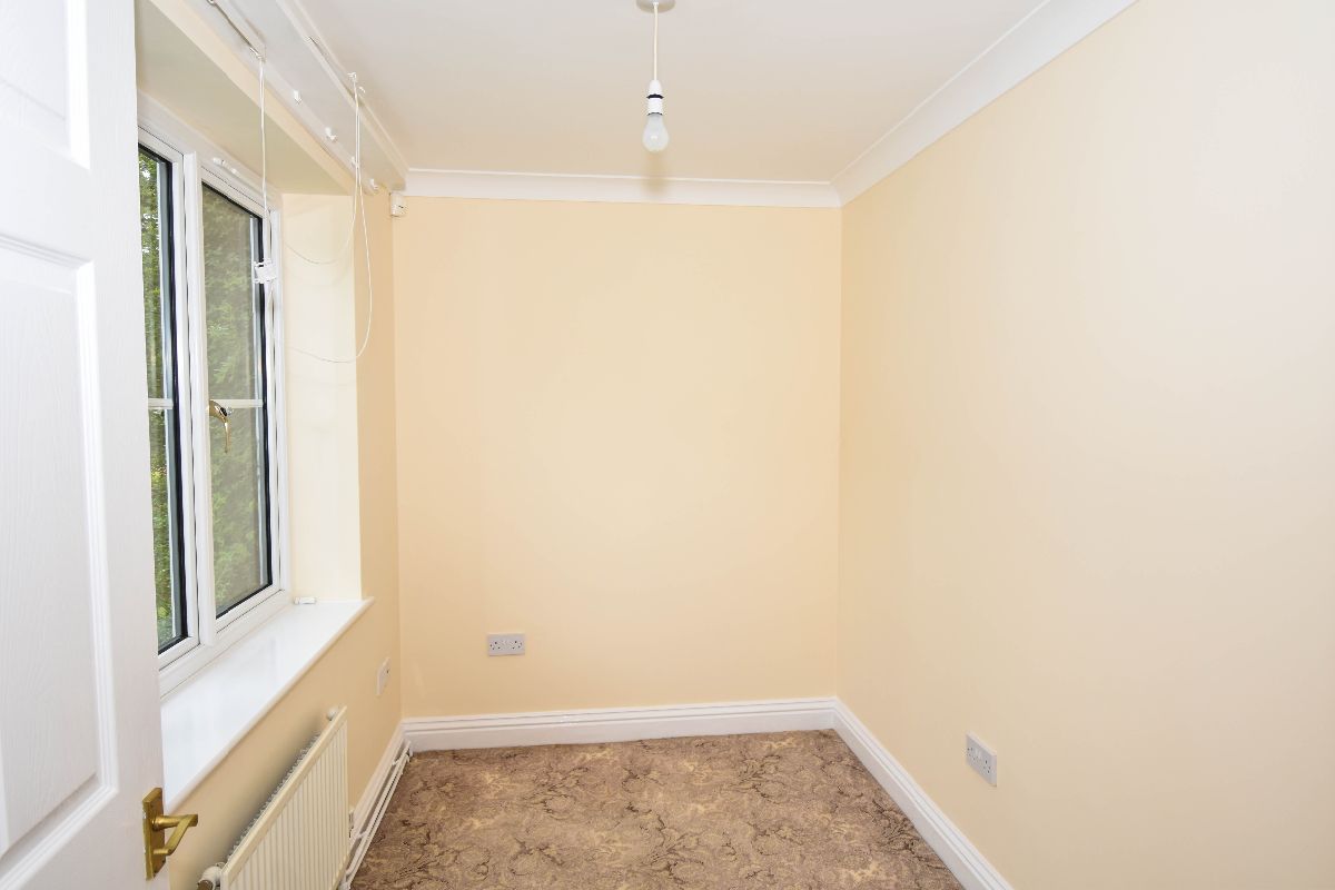 3 bed detached house to rent in Teffont, Salisbury 11