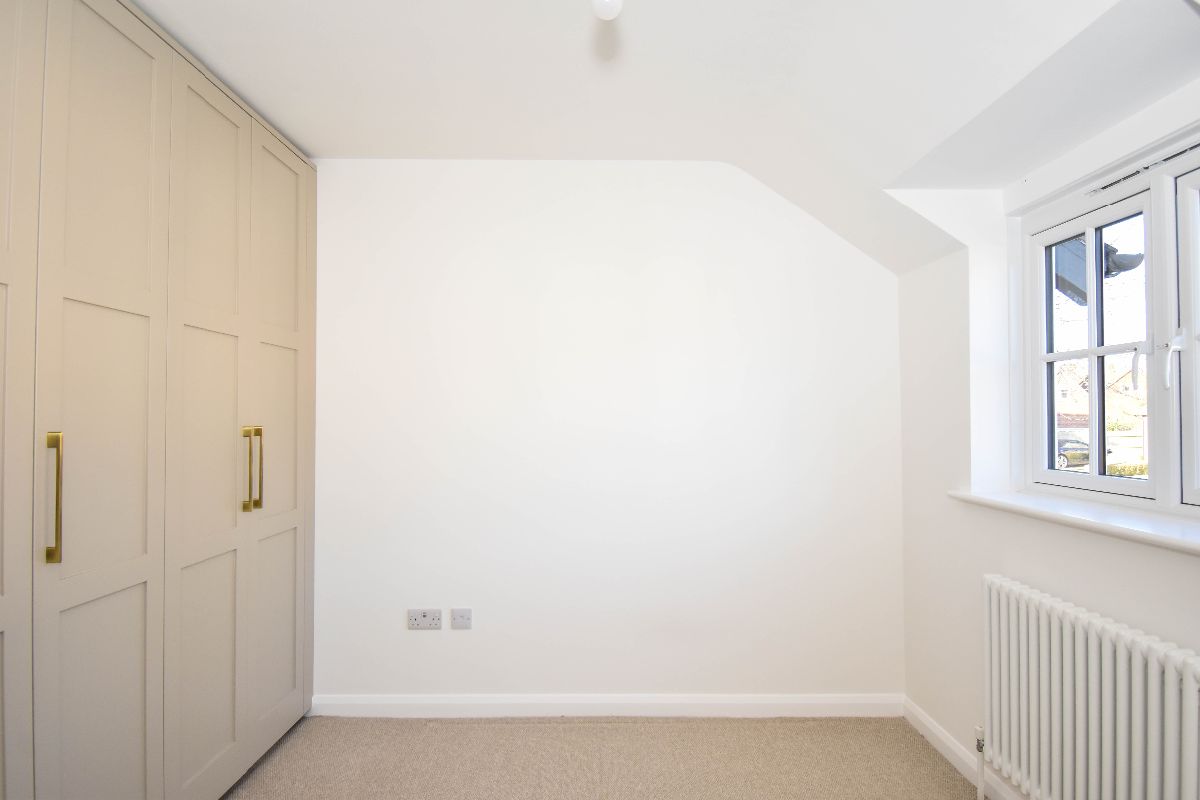 2 bed terraced house to rent in Kings Gate, Salisbury  - Property Image 8