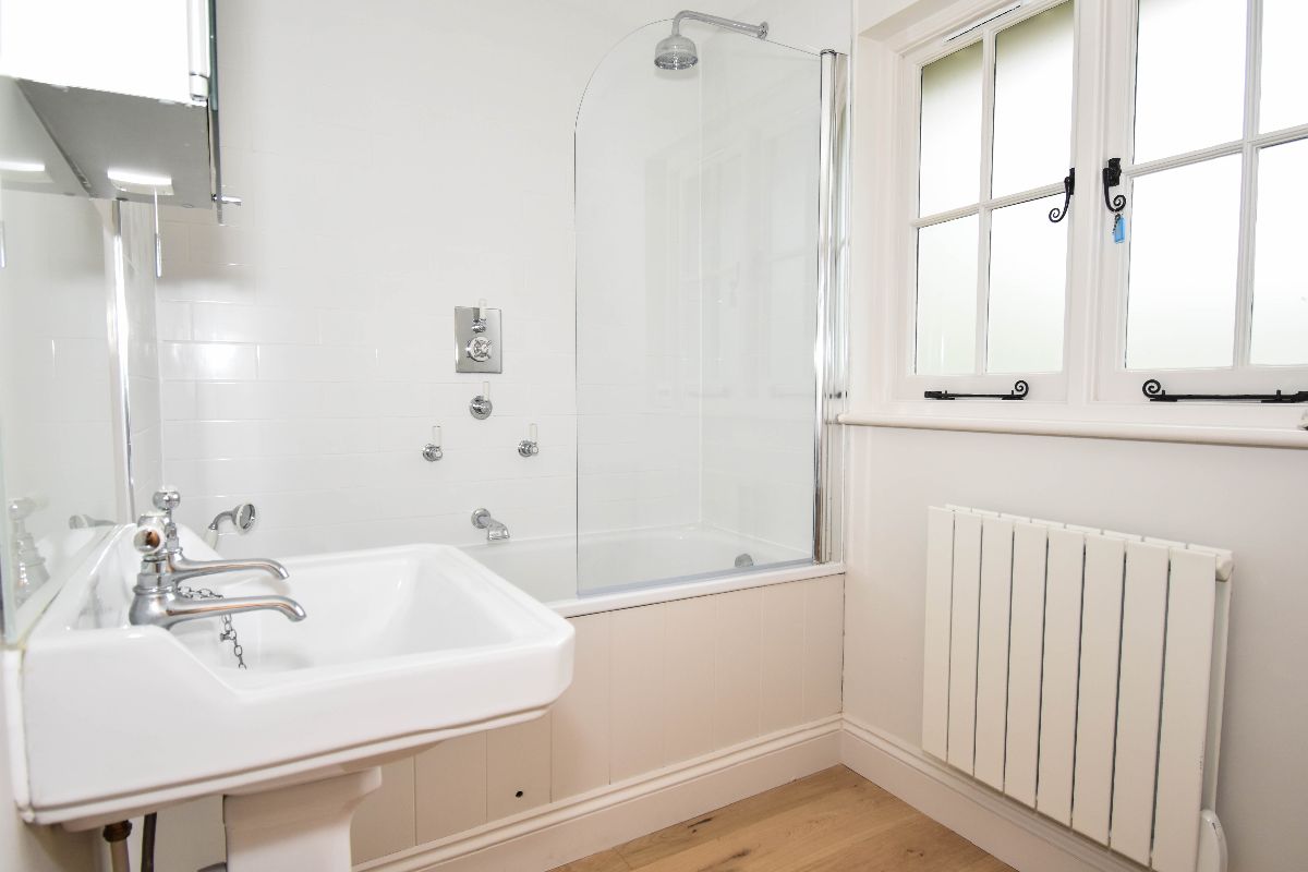 2 bed bungalow to rent in Church Lane, Salisbury 10