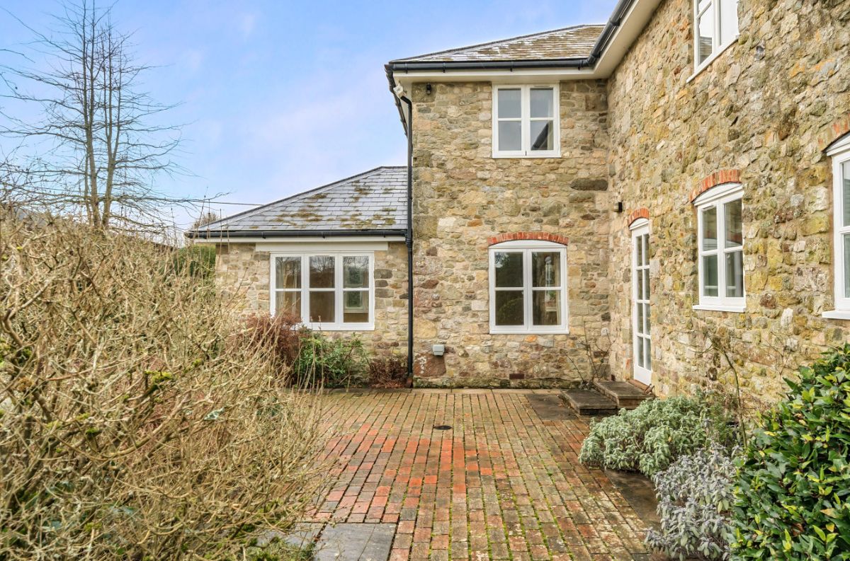 4 bed character property to rent in Bowerchalke, Salisbury 20