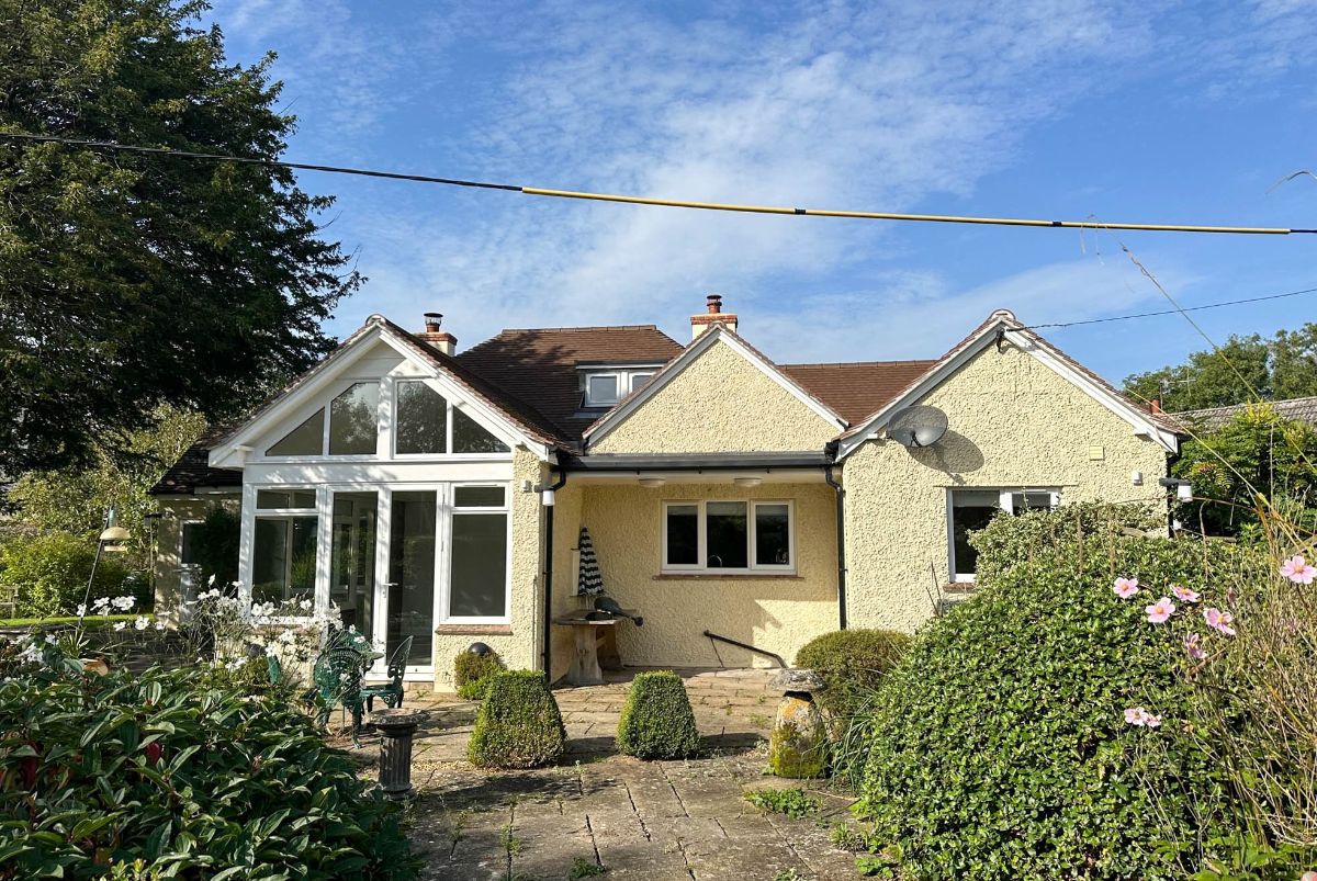 3 bed character property to rent in Coombe Bissett, Salisbury 14