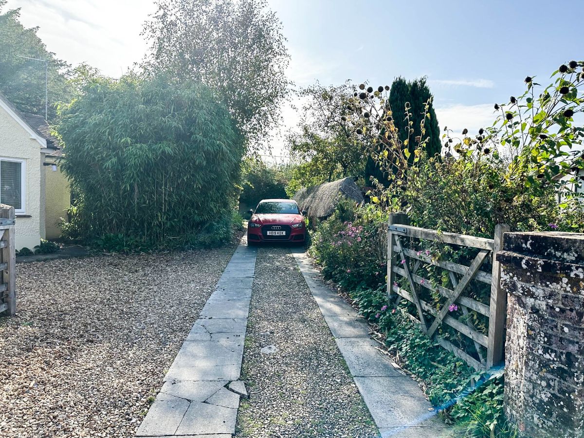 3 bed character property to rent in Coombe Bissett, Salisbury 17