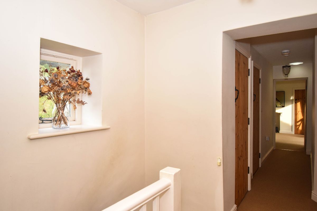 4 bed detached house to rent in Swallowcliffe, Salisbury 4