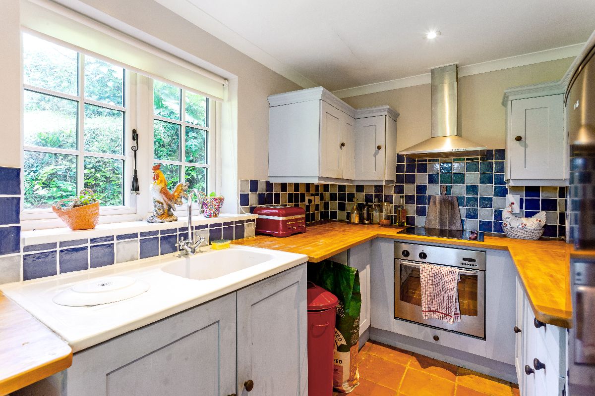 2 bed semi-detached house to rent in Milkwell, Shaftesbury 2