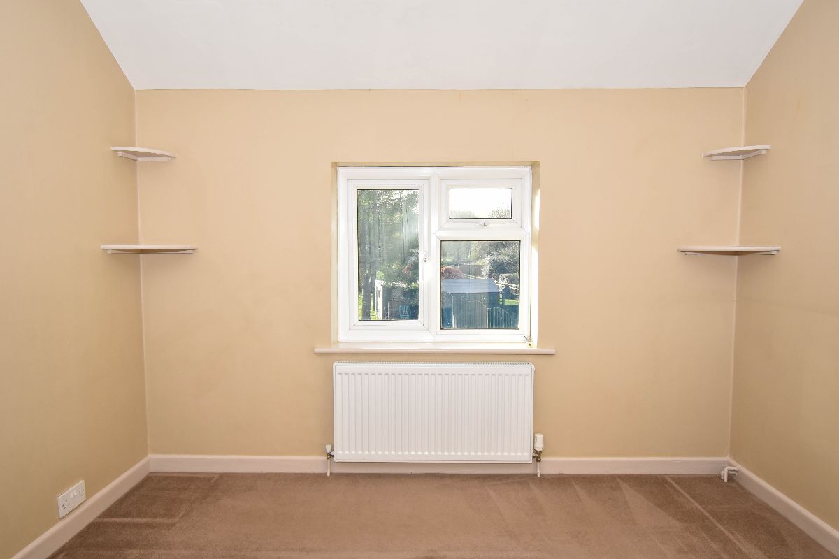 3 bed end of terrace house to rent in The Wirr, Salisbury  - Property Image 13