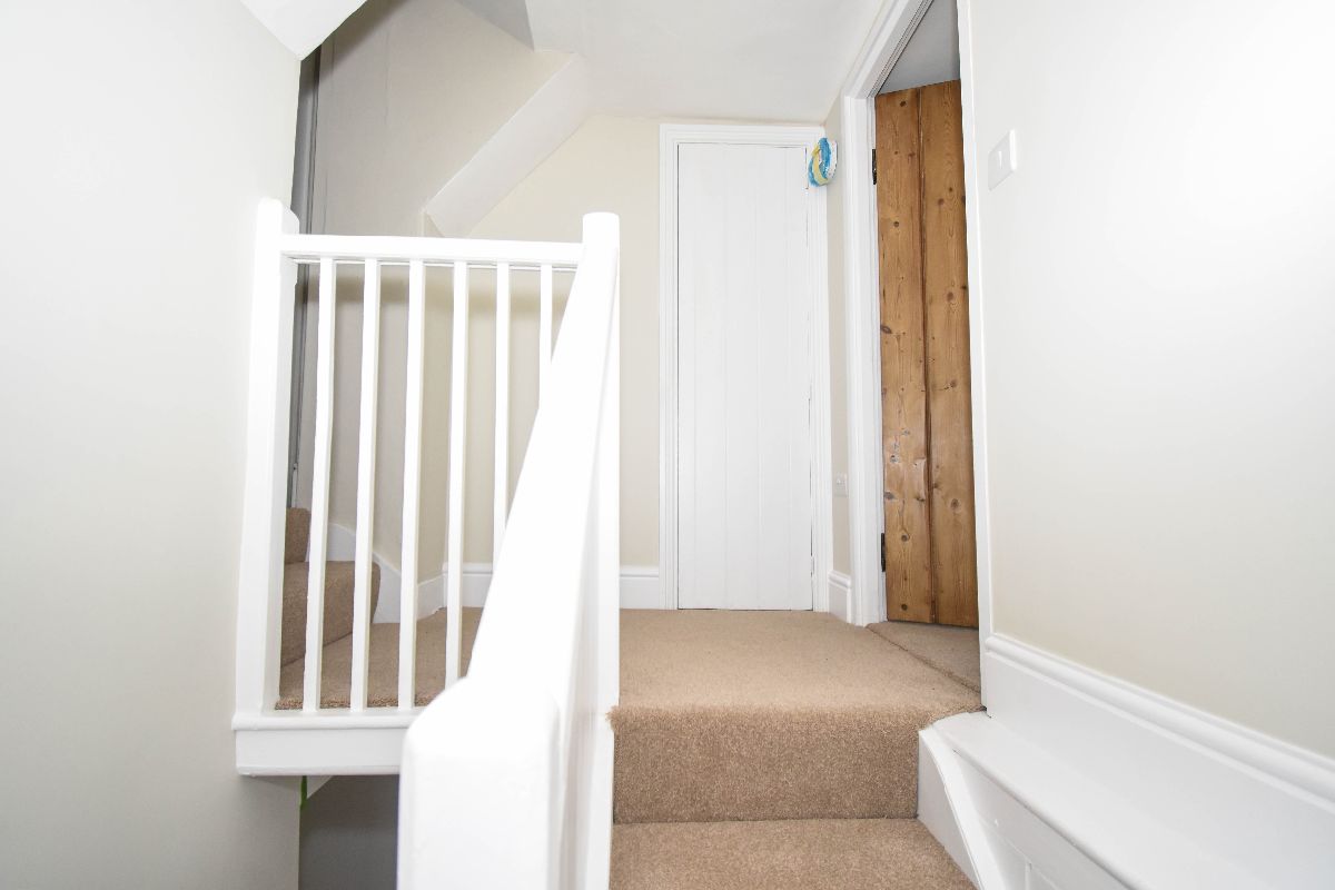 3 bed character property to rent in Quidham Street, Bowerchalke 9