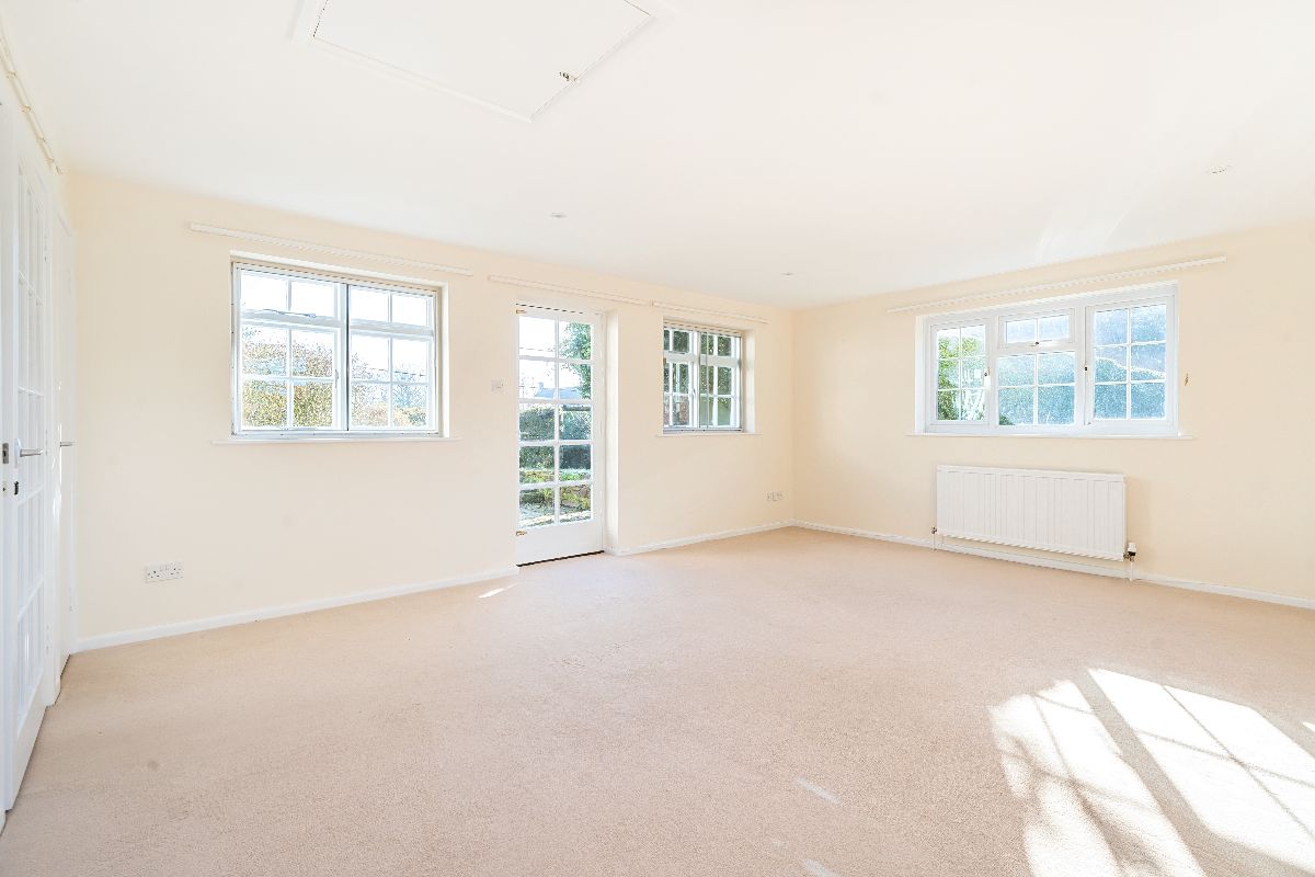 4 bed detached house to rent in Quidham Street, Bowerchalke 8