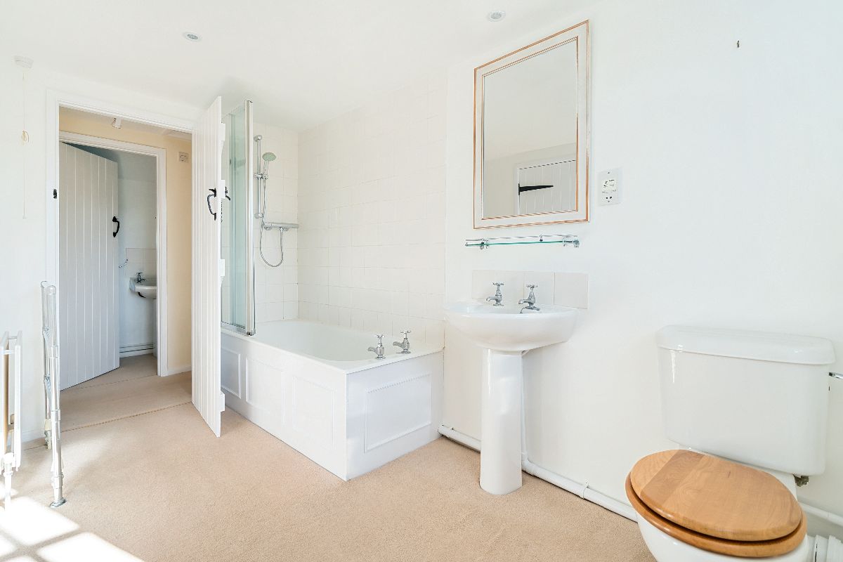 4 bed detached house to rent in Quidham Street, Bowerchalke 14