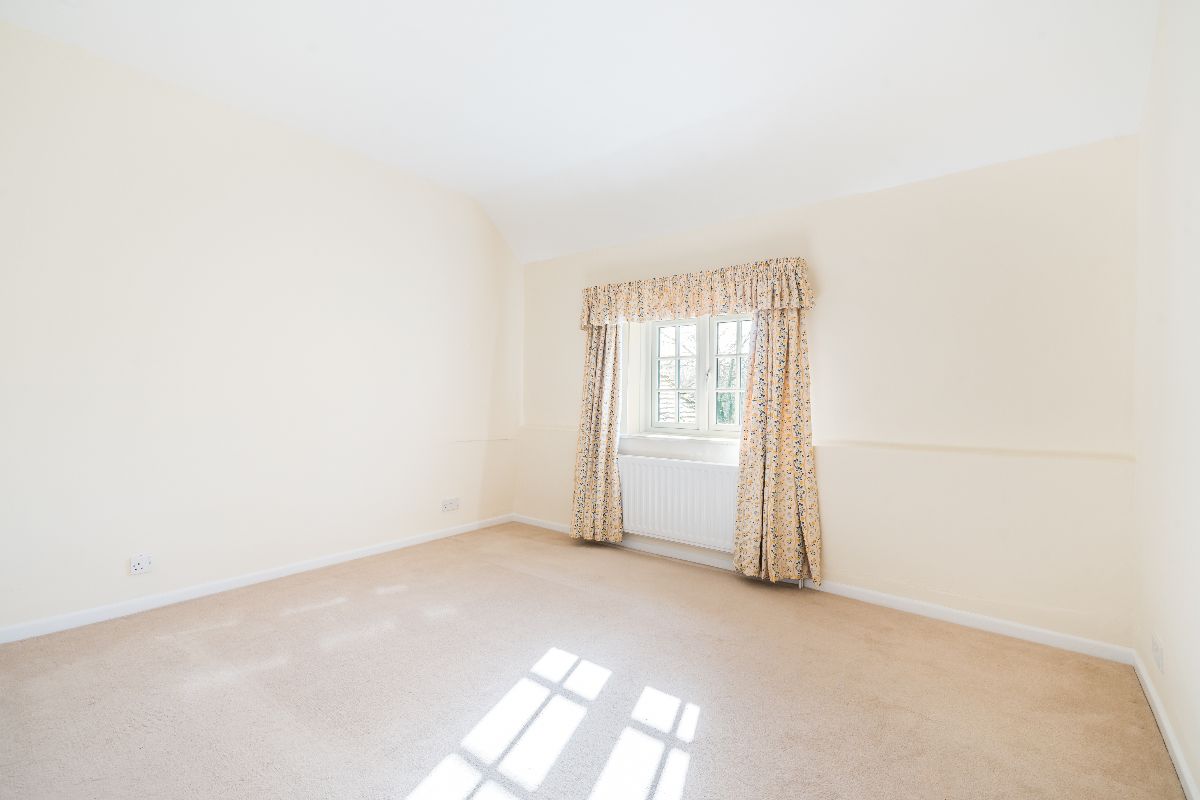 4 bed detached house to rent in Quidham Street, Bowerchalke 11