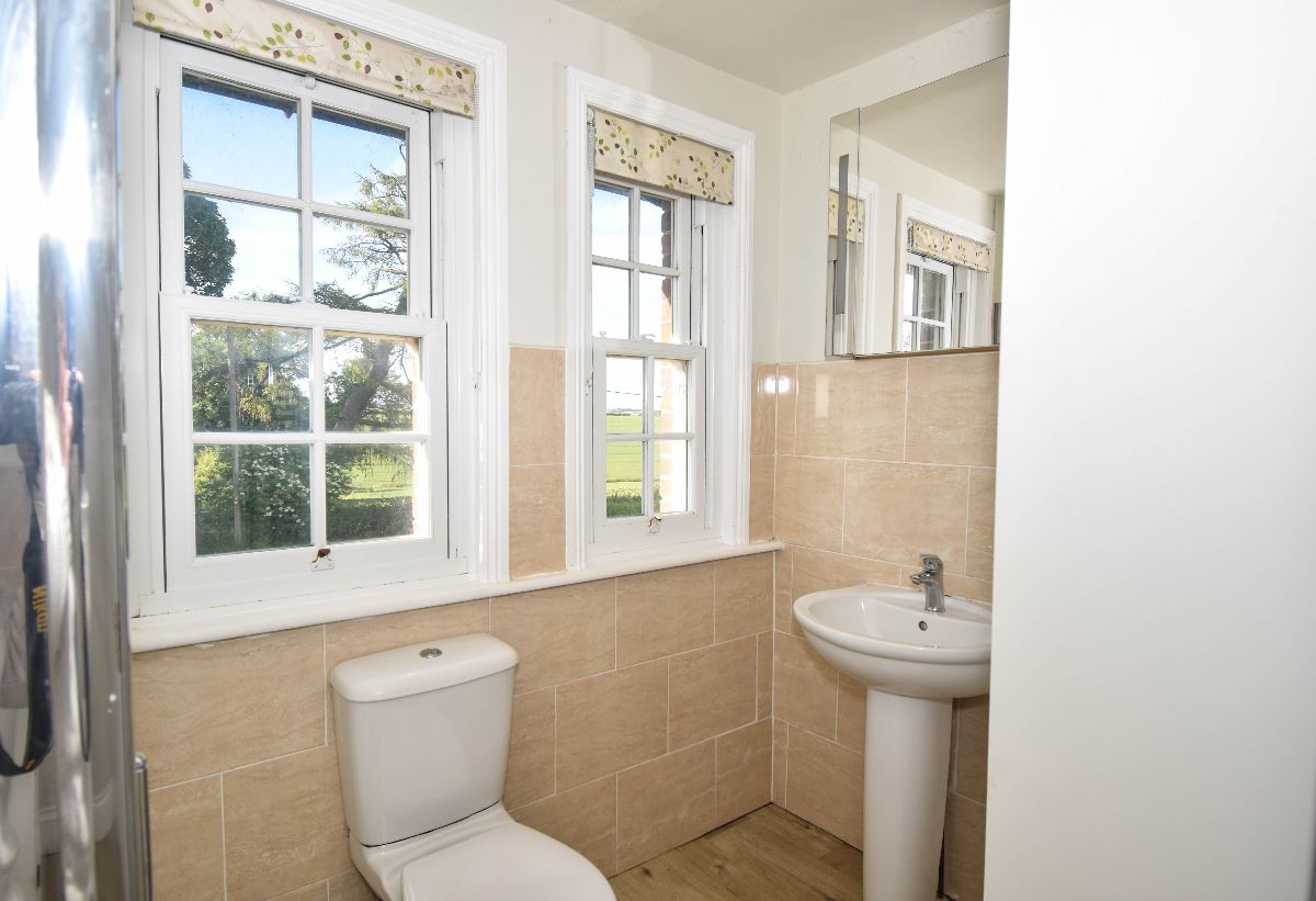 3 bed cottage to rent in Rookhaye, Salisbury 10