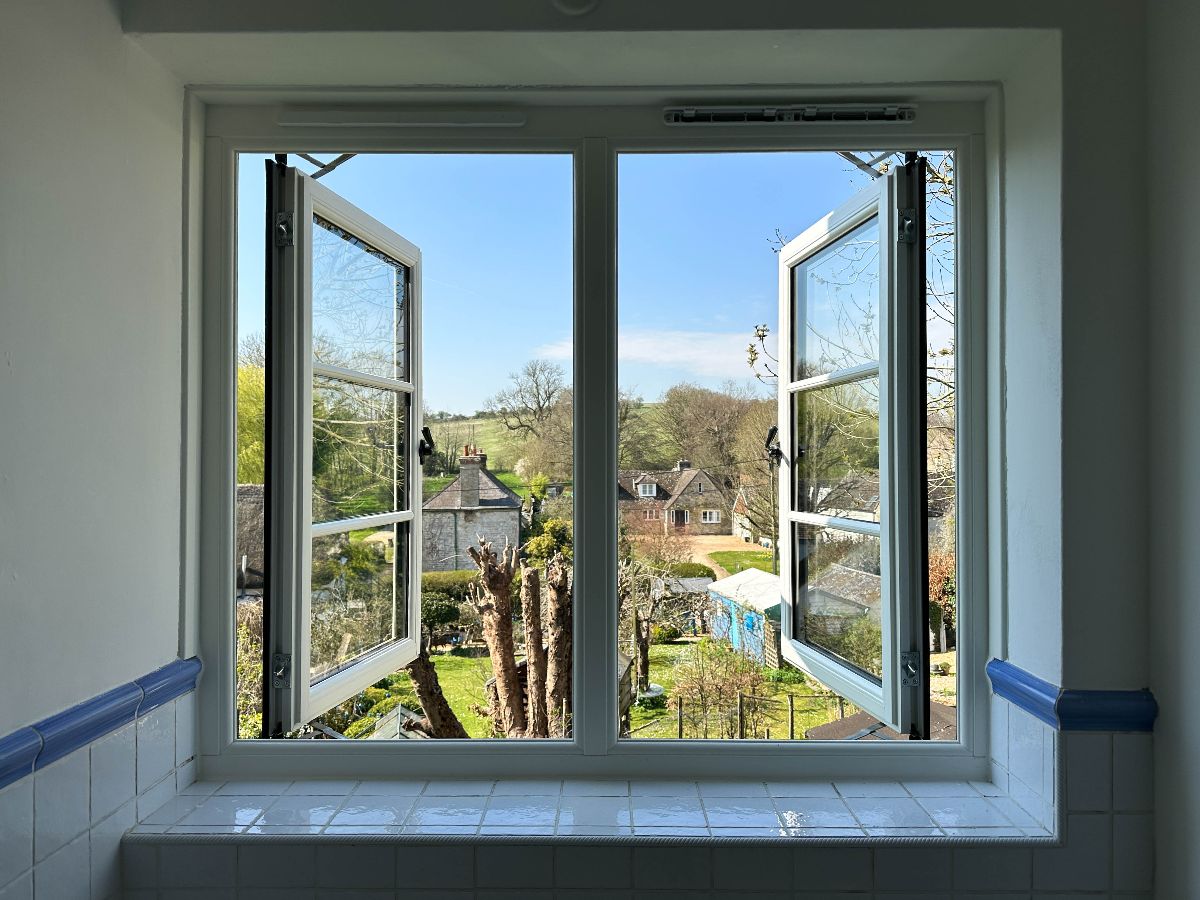 4 bed cottage to rent in Manor Farm Cottages, Salisbury 10