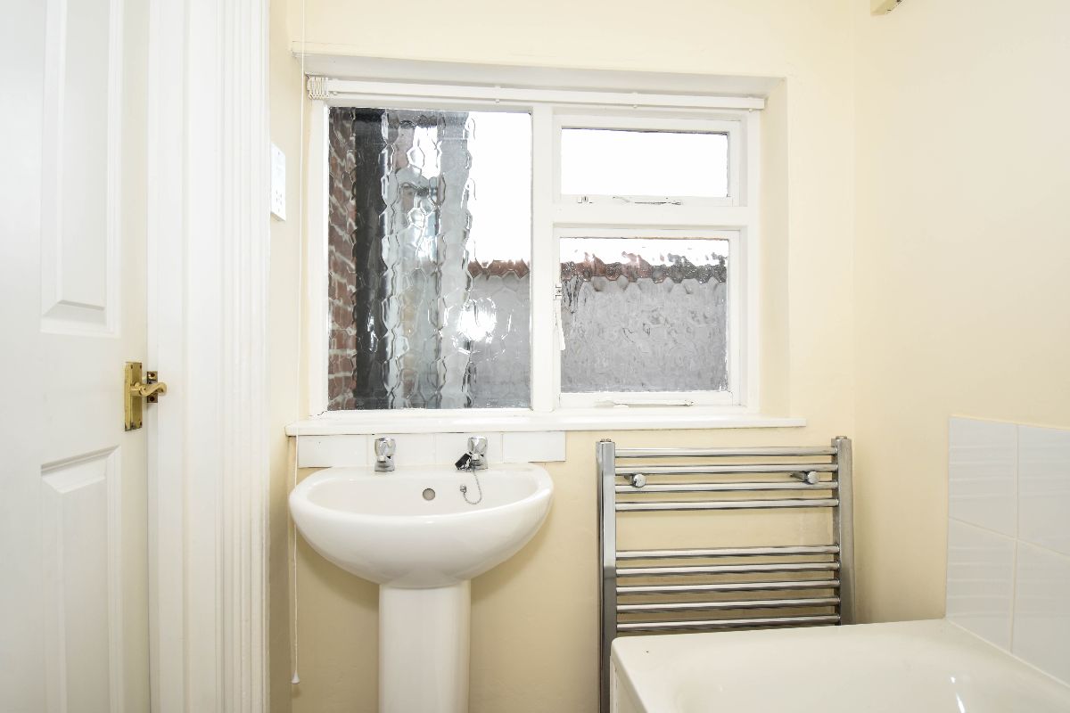 1 bed flat to rent in Wilton, Salisbury 8