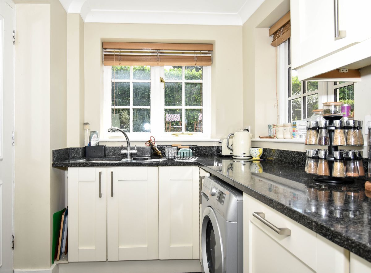 3 bed semi-detached house to rent in Alderbury, Salisbury  - Property Image 6