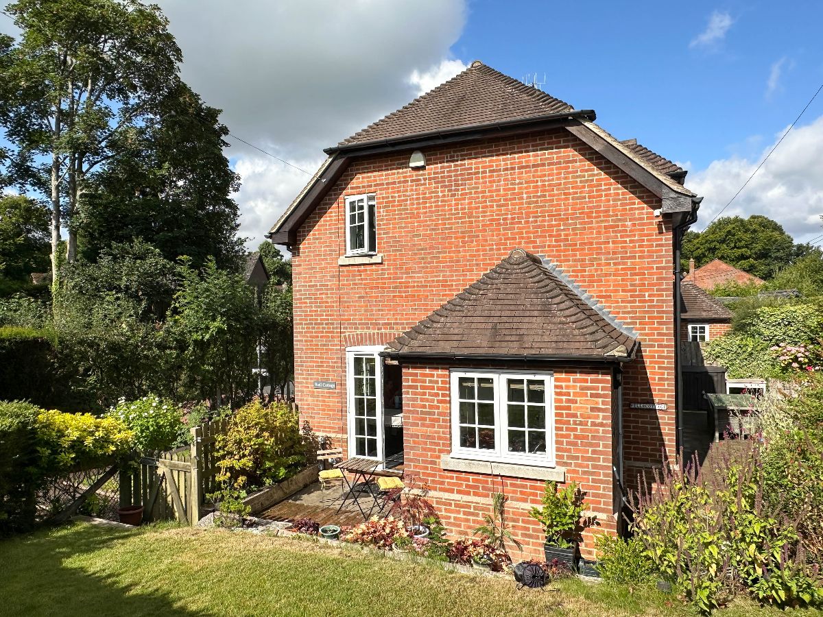 3 bed semi-detached house to rent in Alderbury, Salisbury  - Property Image 18